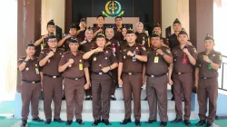 Memahami “Gempa Bumi Hukum”: Ketika Kejagung dan Polri Saling Berpelukan