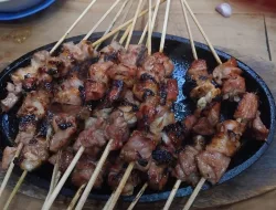 Sate Wendys Tegal: Legenda Sate Kambing Muda yang Melegenda dan Jadi Langganan Para Artis