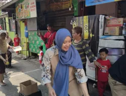 Unik! Warga Padasuka Bandung Sulap Jalan M. Ento Jadi Arena Lomba Lempar Bola Dapat Beras