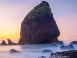 Pantai Papuma Jember: Hidden Gem Eksotis di Selatan Jawa Timur