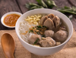 Kenapa Jualan Minuman Kekinian Sering Tidak Bertahan Lama, Dibanding Jualan Mie Bakso? Ini Analisisnya