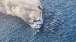 Tragedi Mutiara Sentosa 2: Siapa Bertanggung Jawab Atas Terbakarnya Kapal di Laut Madura?