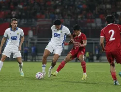Drama 5 Gol di Gianyar: Persib Remontada Dramatis, Tenggelamkan Bali United dan Rebut Gelar Dewata Challenge 2026