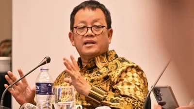 DPR Usul PLN Dipecah Jadi Dua Entitas: Solusi Atasi Rugi atau Jalan Menuju Privatisasi?